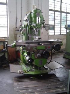 Vertical Milling_X5032